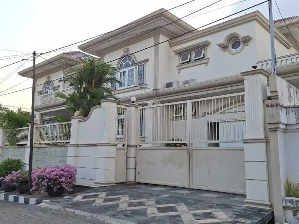 Dijual Rumah Strategis Mewah Siap Huni Full Furnished Area Mayjend Sungkono Surabaya