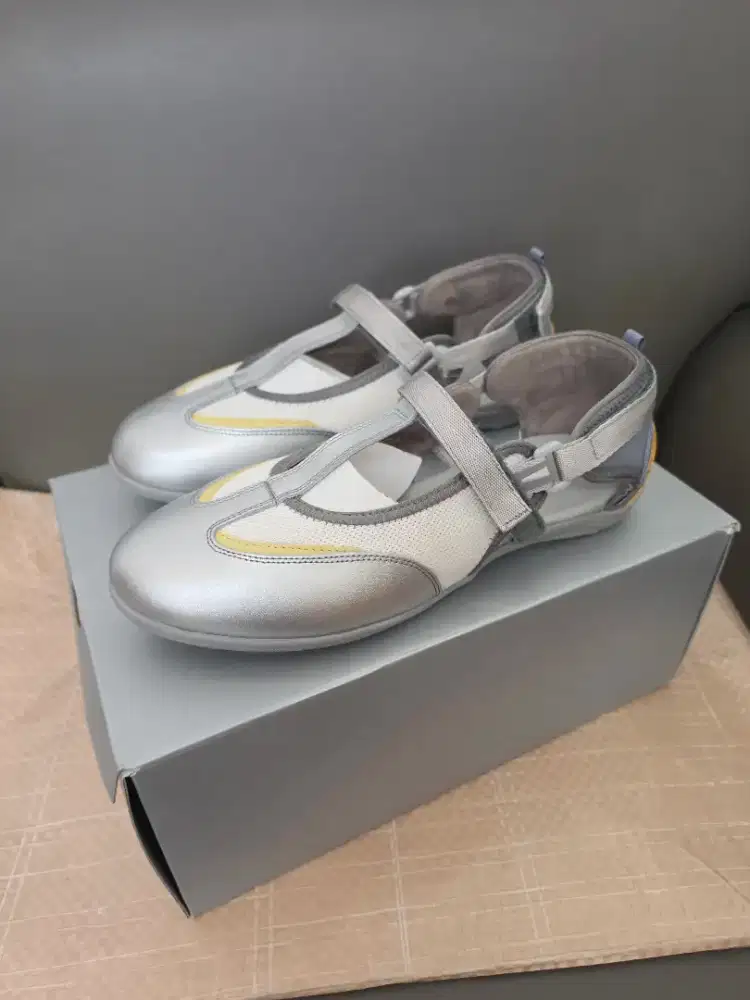 SEPATU HIJACK FLO SILVEN / SILVER - MARY JANE