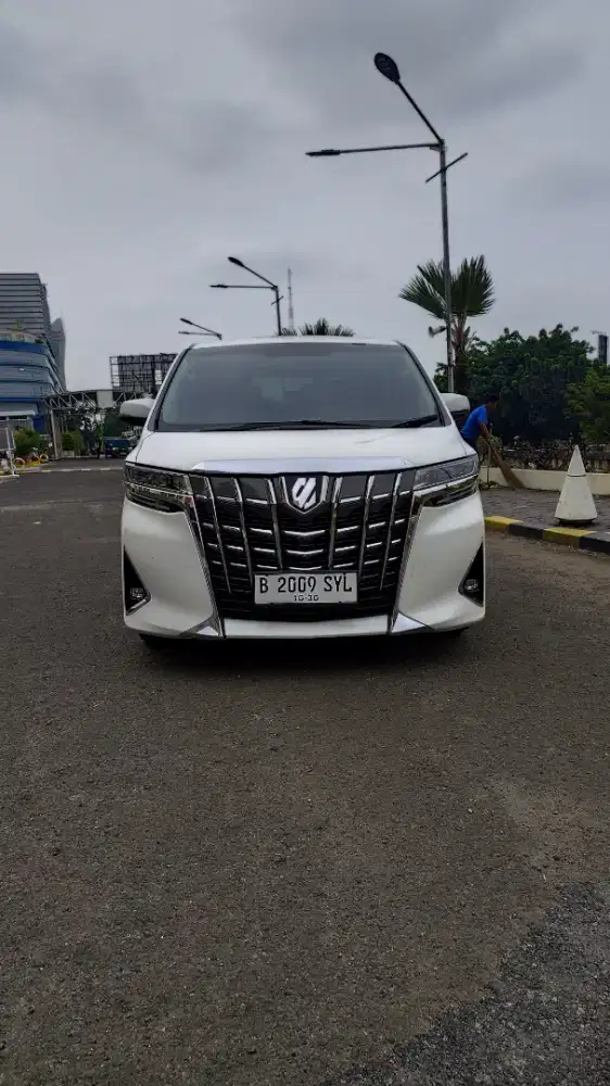 Alphard X Tahun 2019
