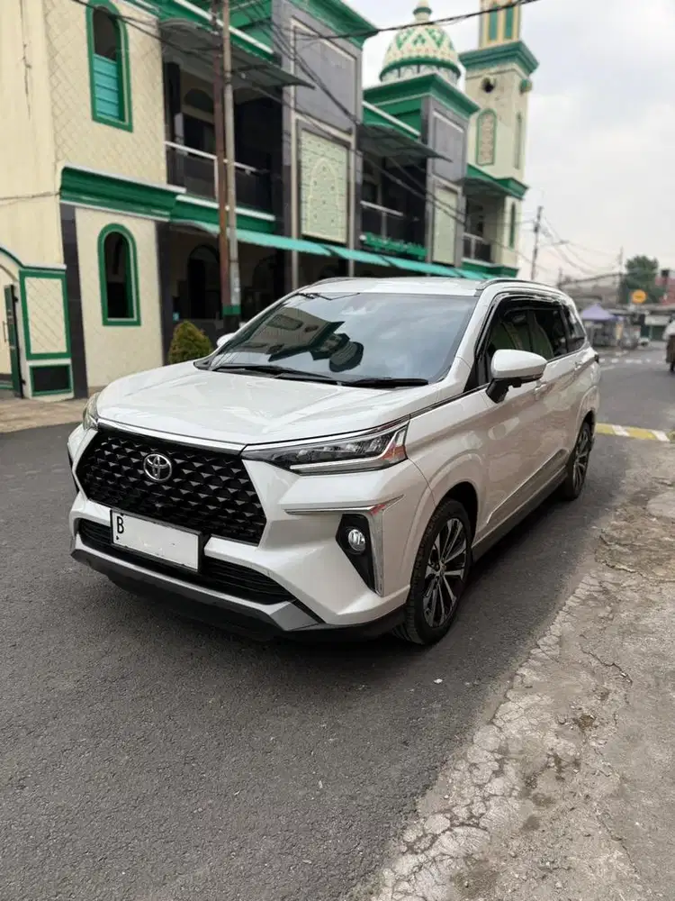 Toyota Veloz Q TSS CVT Putih 2022 [Cash]