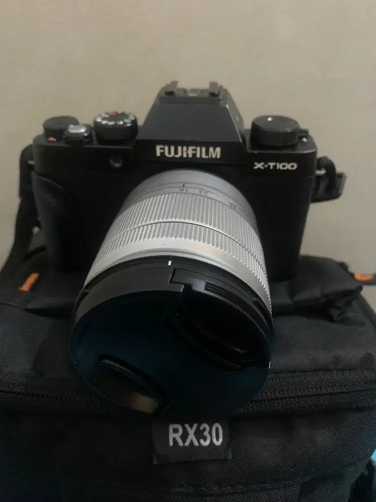 Mirrorless Camera Fujifilm X-T100 KIT Lensa