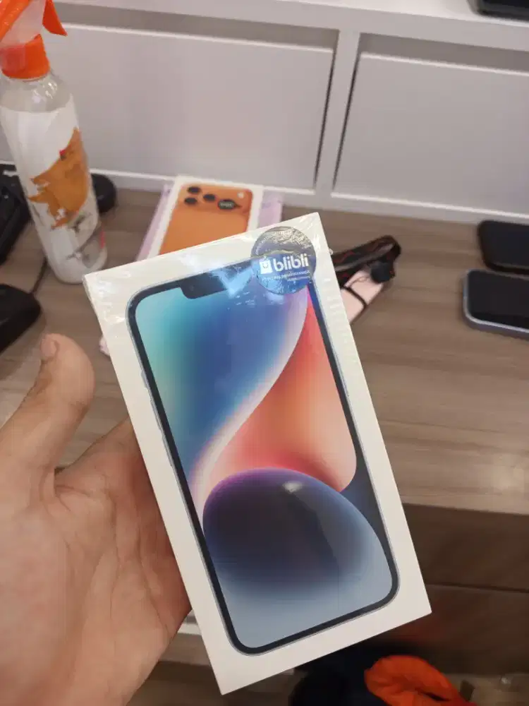 iPhone 14 128 blue
