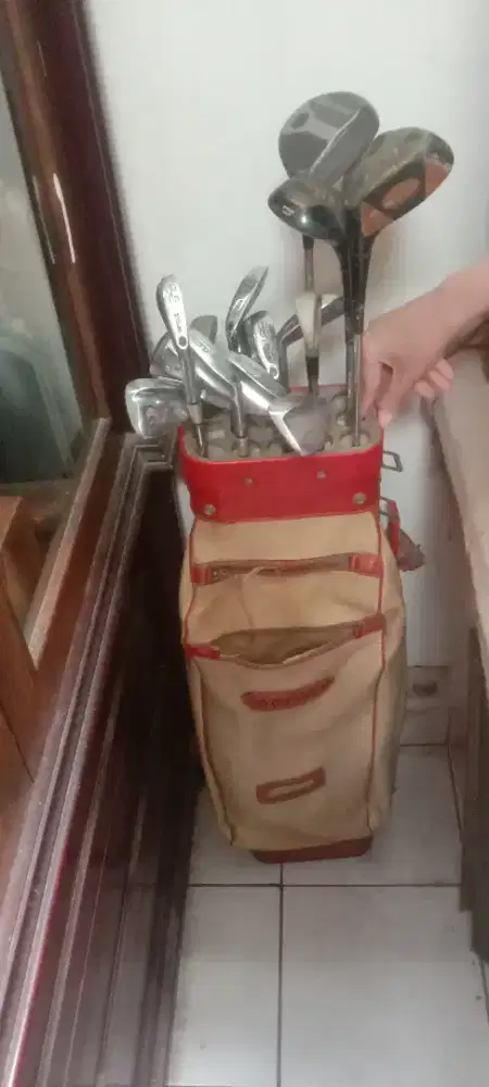 Jual 1 set lengkap golf stick merk Wilson THN 1980
