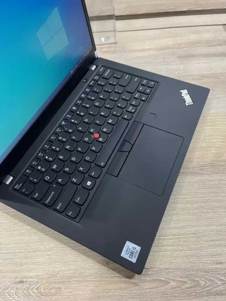 *LENOVO THINKPAD X13*