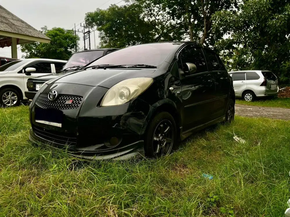 YARIS BAKPAO Type S 2006 HITAM, HIDUP SEMUA