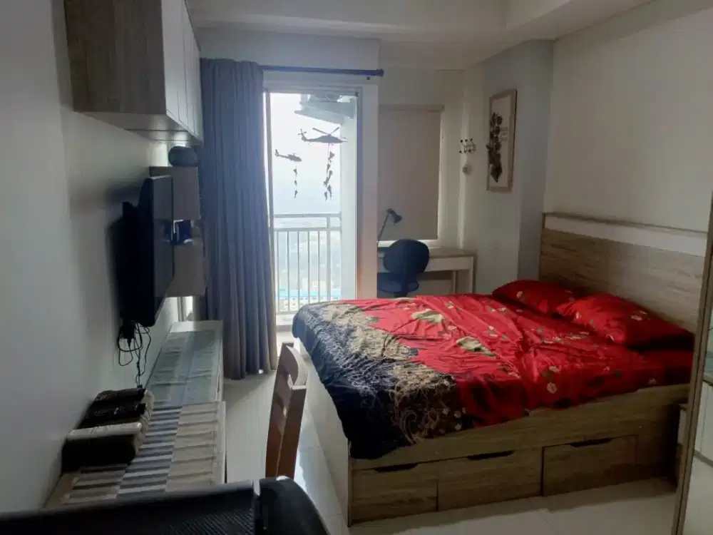 SEWA APARTEMEN HARIAN SPRINGWOOD