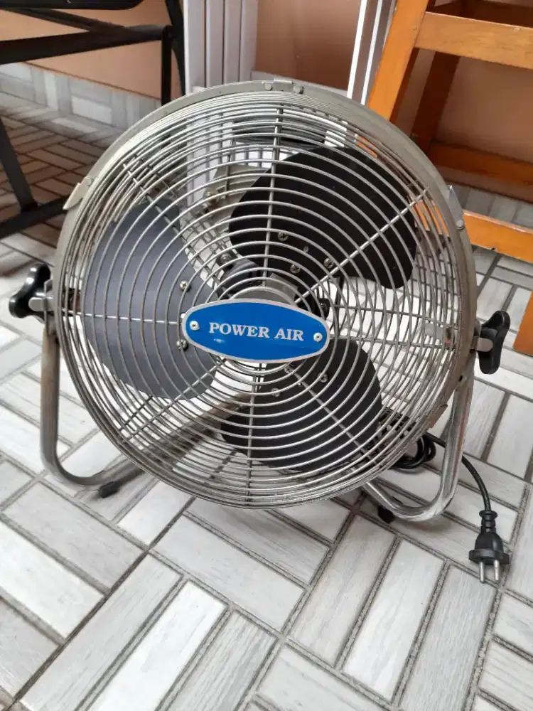 Power air fan 12 inch serba guna untuk keperluan dagang atau dirumah