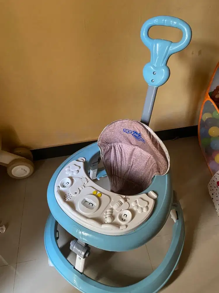 Baby walker bekas murah