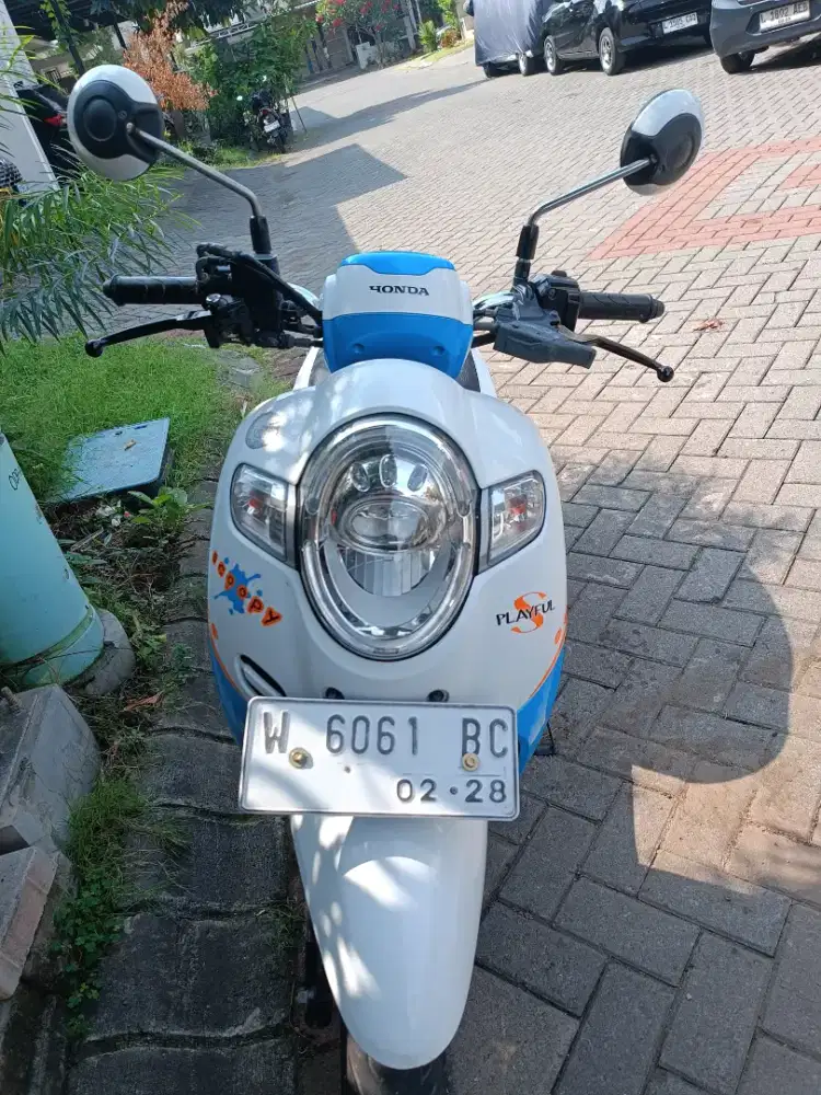 KM30 SCOOPY PLAY FULL PUTIH BIRU 2019