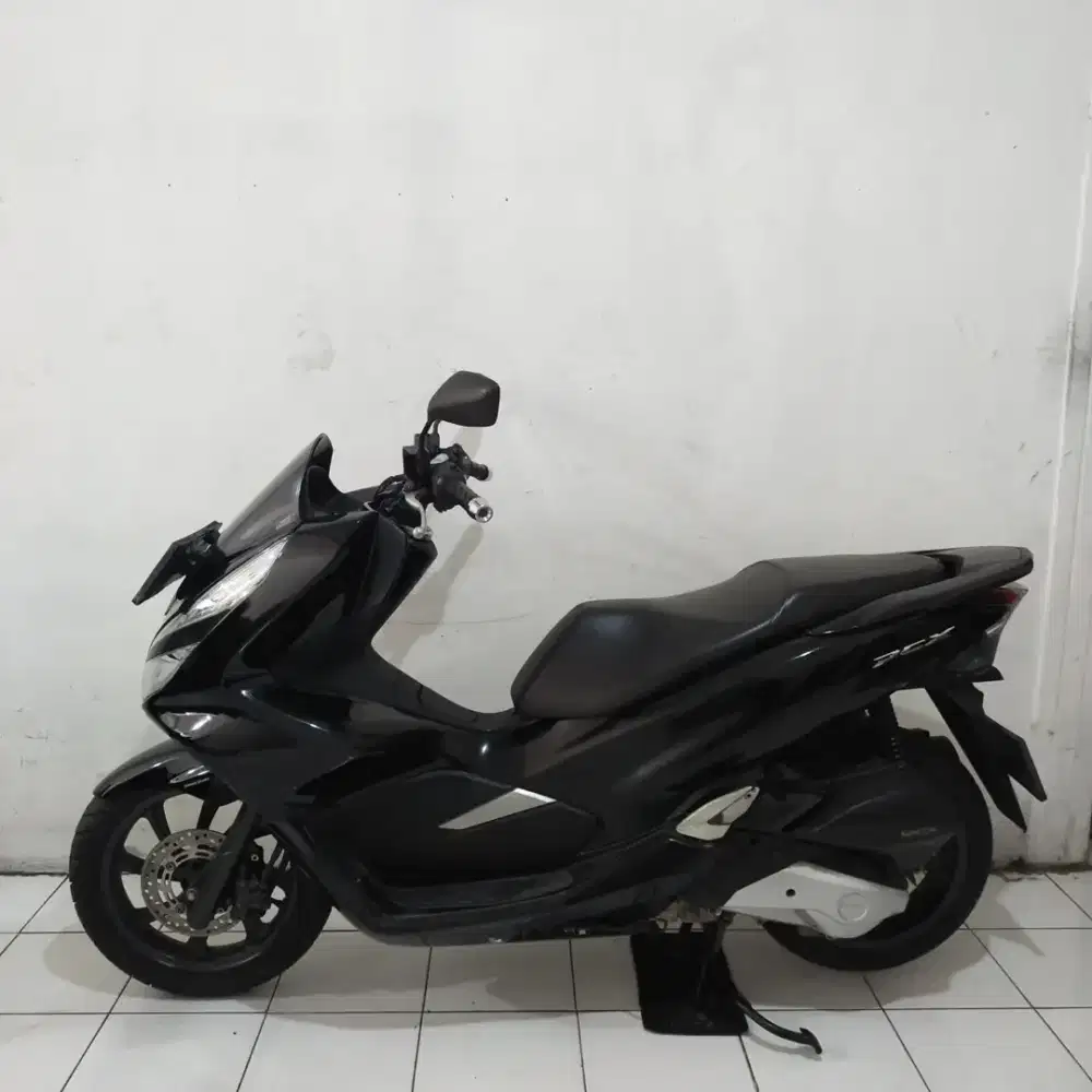 Honda PCX Non ABS 2020 Bagus lengkap