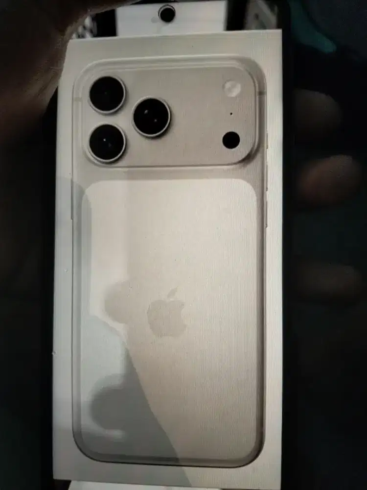 iPhone 17 pro 256 gb garansi ibox