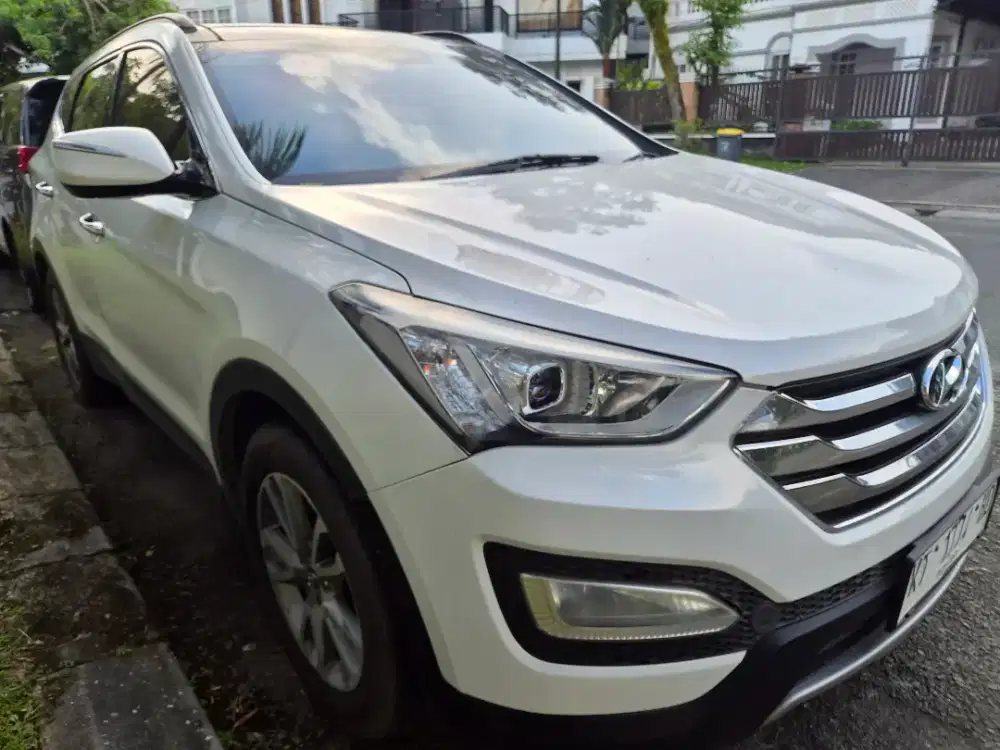 Dijual mobil hyundai santafe