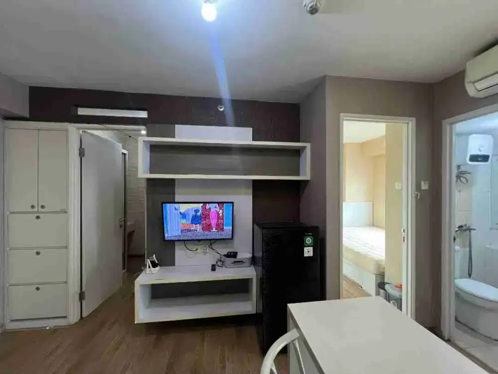 sewa 2BR Furnished tower Geranium apartemen Bassura City