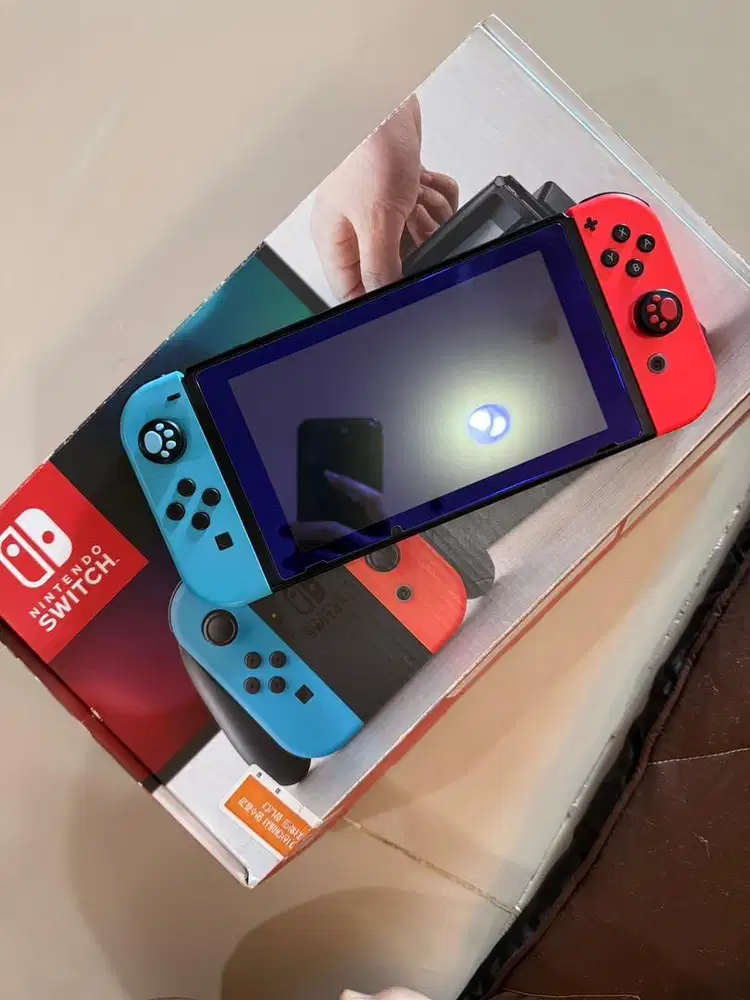 Nintendo Switch V1 Console