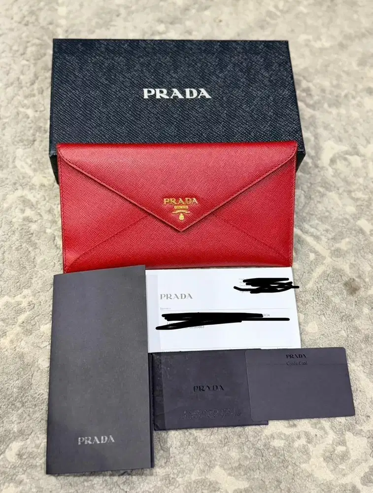Preloved Prada Wallet red
