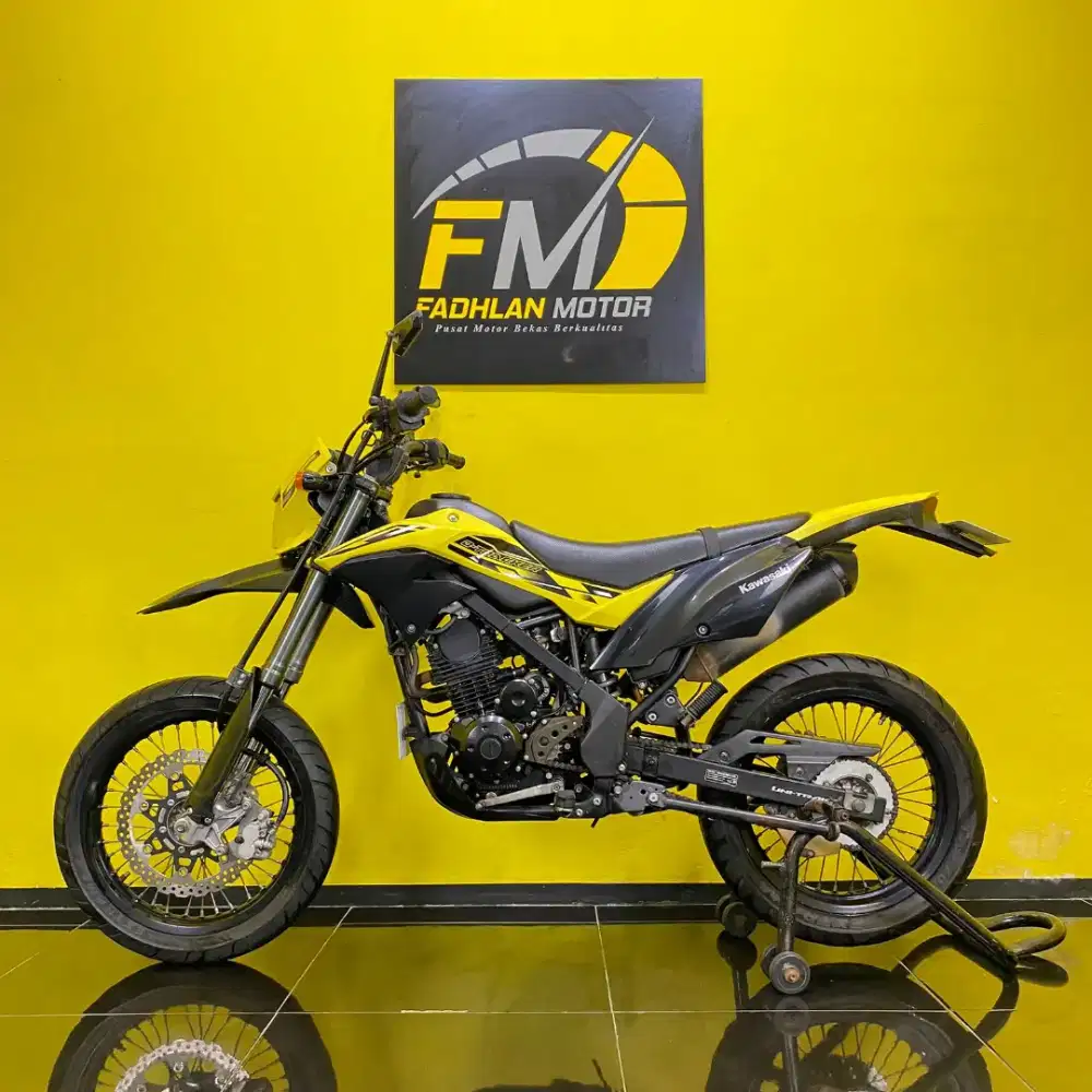 Kawasaki D-Tracker Tahun 2015 Gress siap pakai