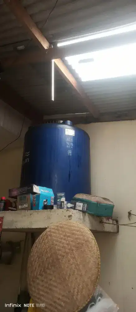 Dijual murah Toren merk penguin 520 liter