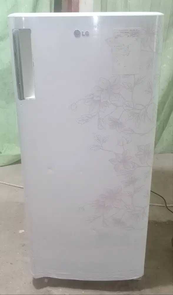 Kulkas 1 pintu LG.Mesin original pabrik  nelum pernah rusak