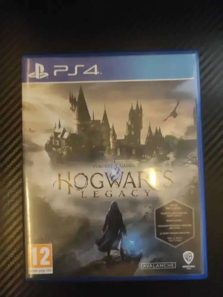 Hogwarts legacy ps4 like new