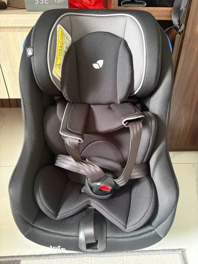 Joie Children Car seat