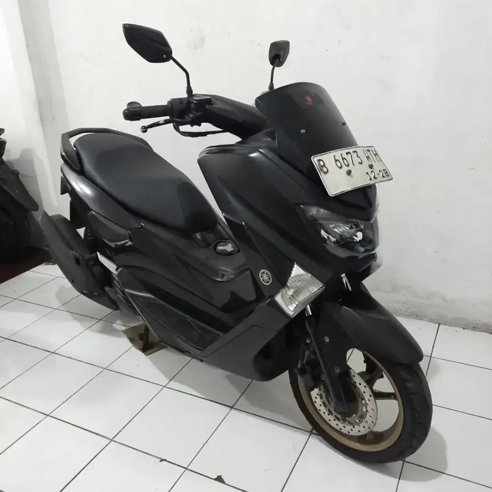 Yamaha Nmax OLD Non ABS 2018 Lengkap Bagus