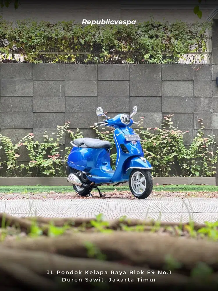 PIAGGIO VESPA LX150 3V IE TH 2013 WARNA BLUE Perfect Condition