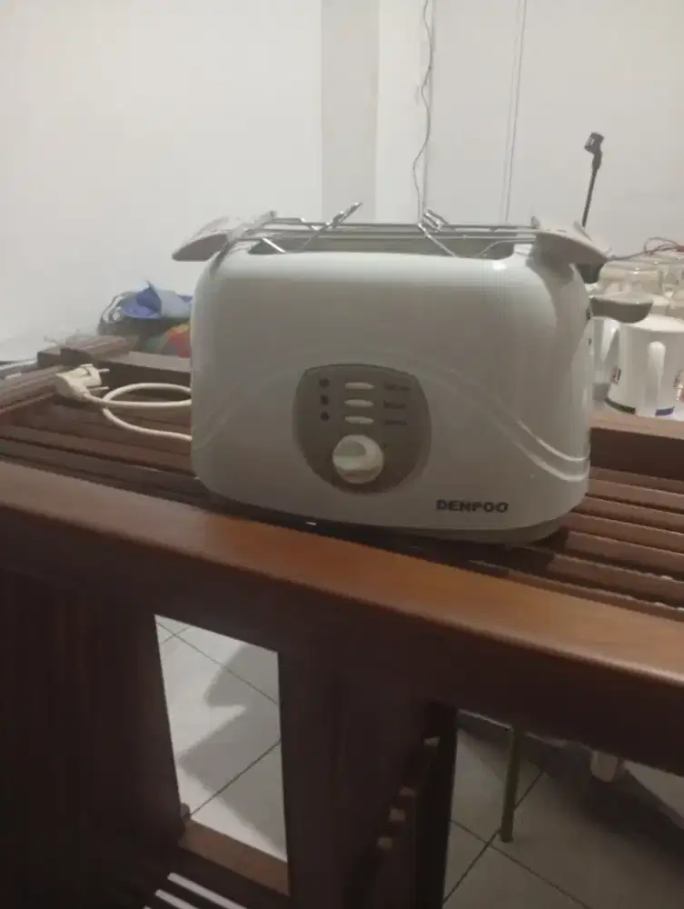 Denpoo Toaster DT 203 like new