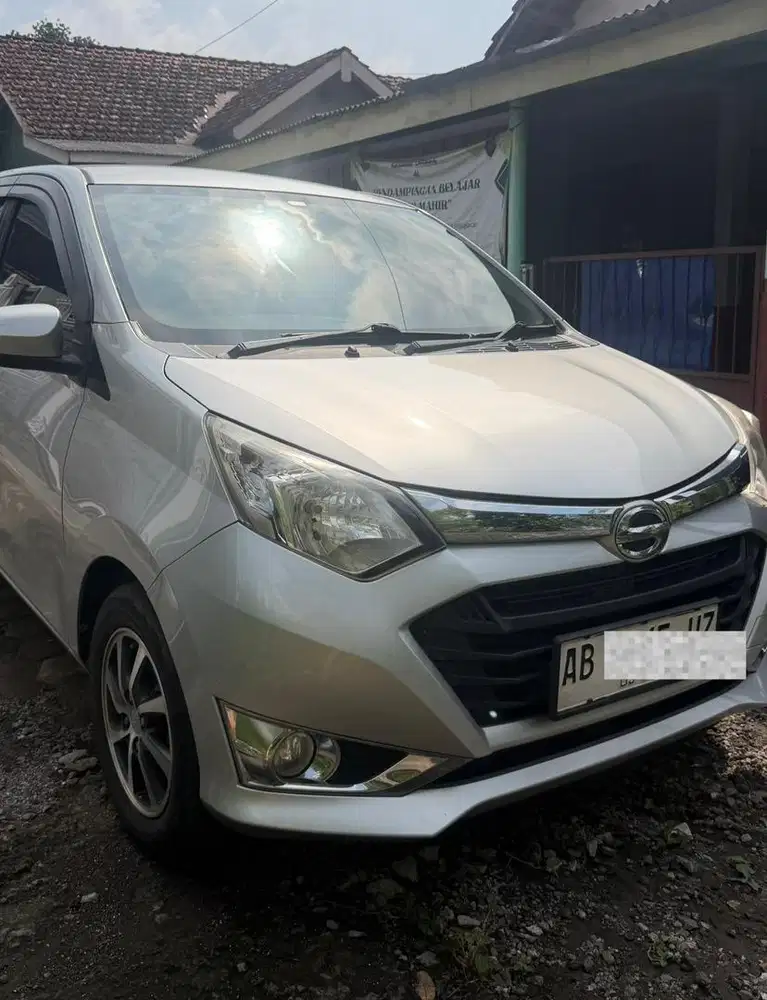 Dijual mobil Daihatsu Sigra 1.2 R M/T tahun 2019