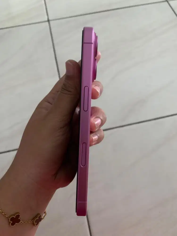 Di jual iphone 16 basic ex iphone