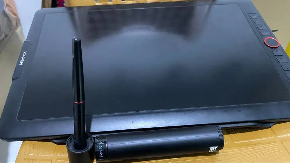 XP Pen Artist Pro 15.6 inch display drawing tablet