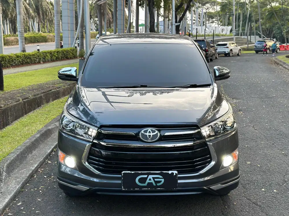 Toyota Innova Venturer 2.4 diesel 2019