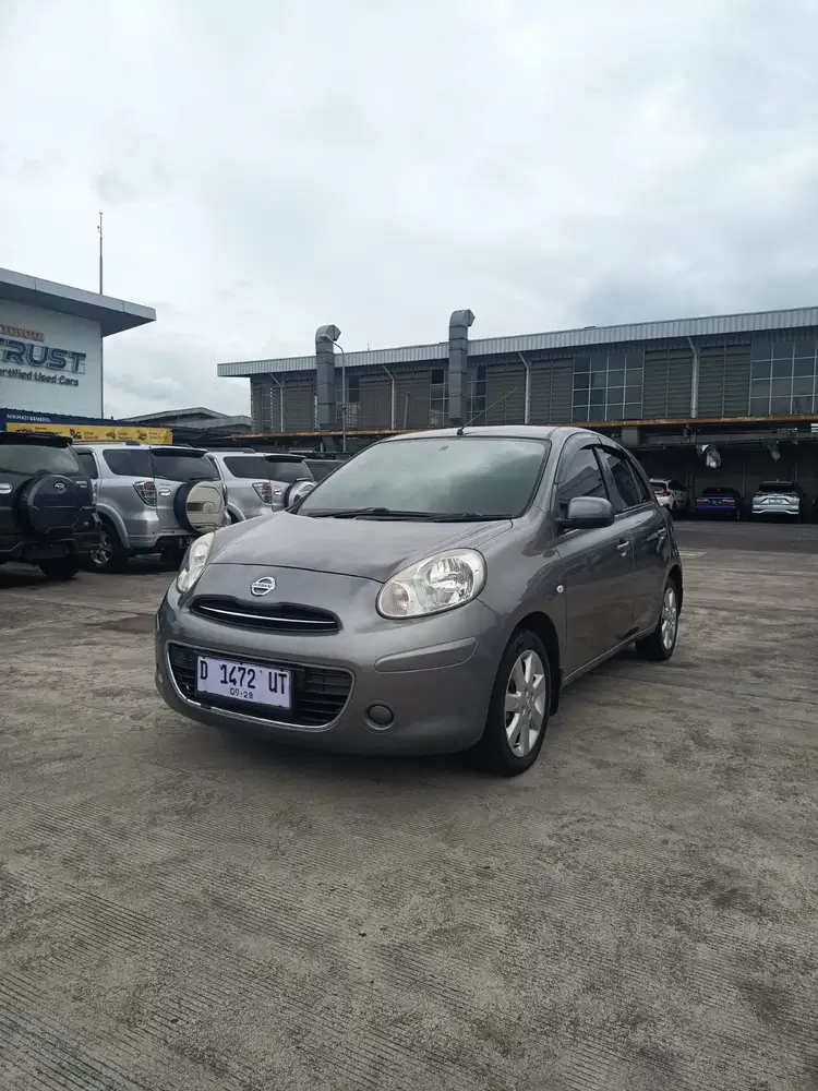 Nissan March 2013 Bensin