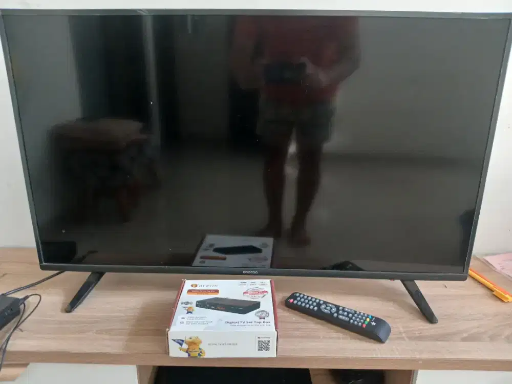 Jual LED TV 40 + STB ( Set Top Box)