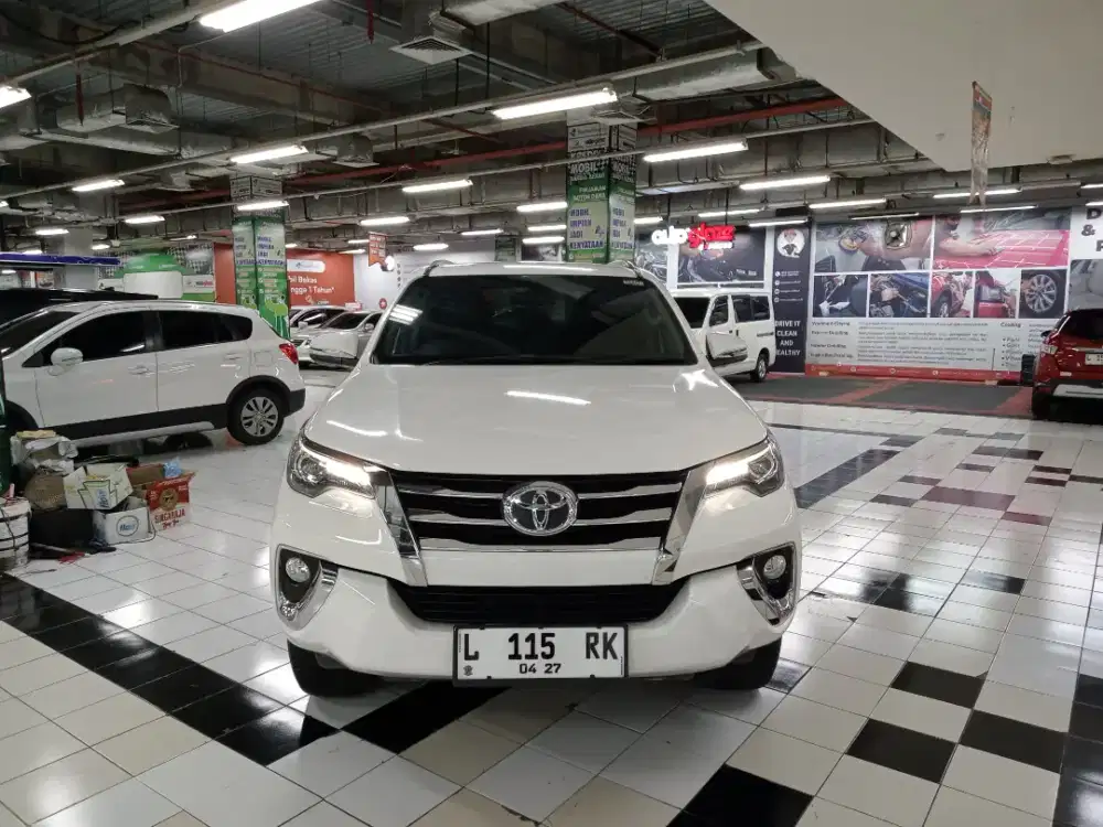 TOYOTA FORTUNER 2.4 VRZ SOLAR AT 2017 PUTIH