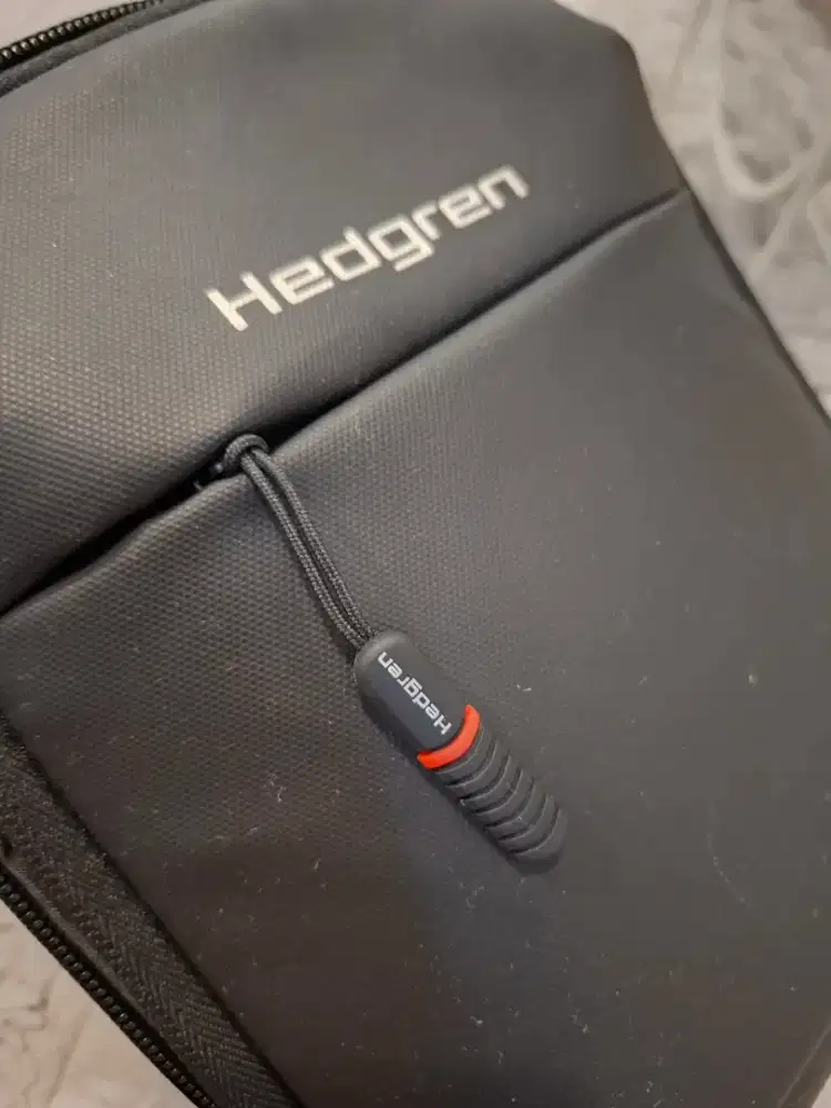 Hedgren Walk Crossbody Tas selempang Ori