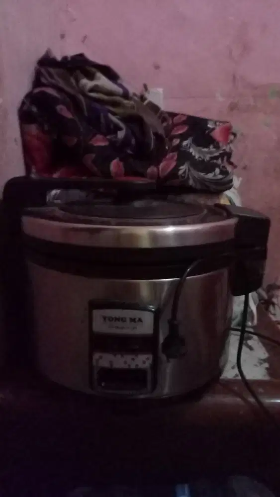 Jual cepat magic com Yongma 5,4 liter ..kondisi masih ok