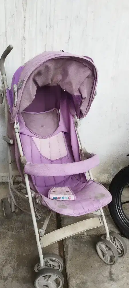 Stroller bekas warna ungu