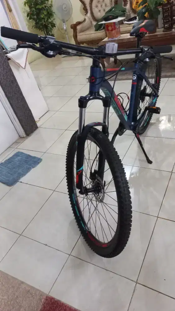 POLYGON XTRADA 5 Size M 2.75