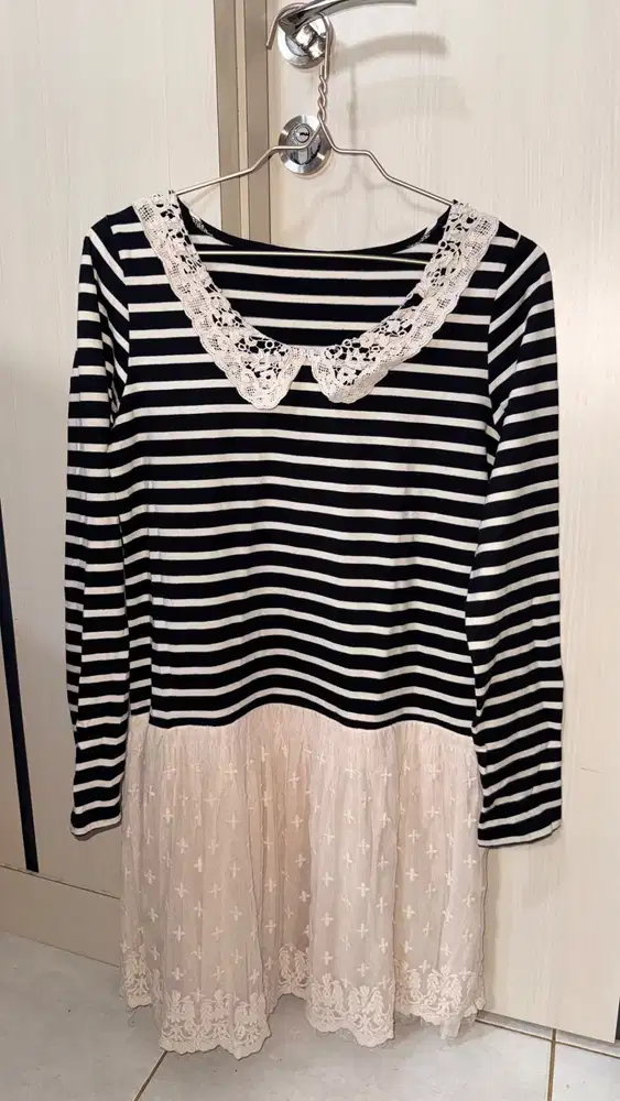 Dress / Atasan Stripe Lace Wanita — Masih Mulus