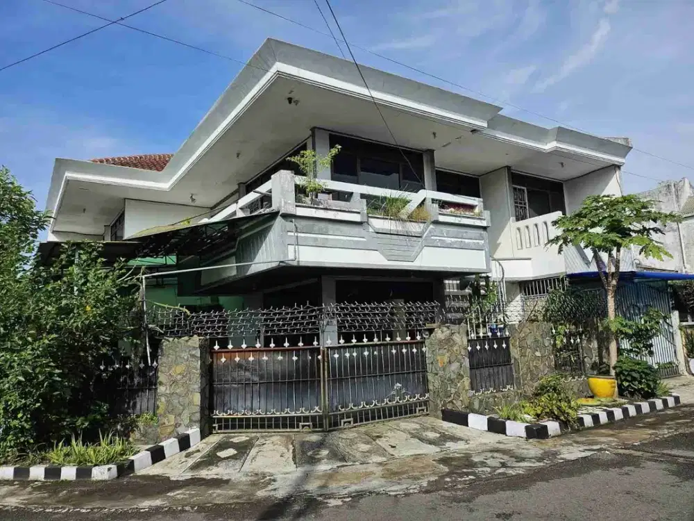 Rumah Jalan Burung Dekat RS Supraoen Sukun