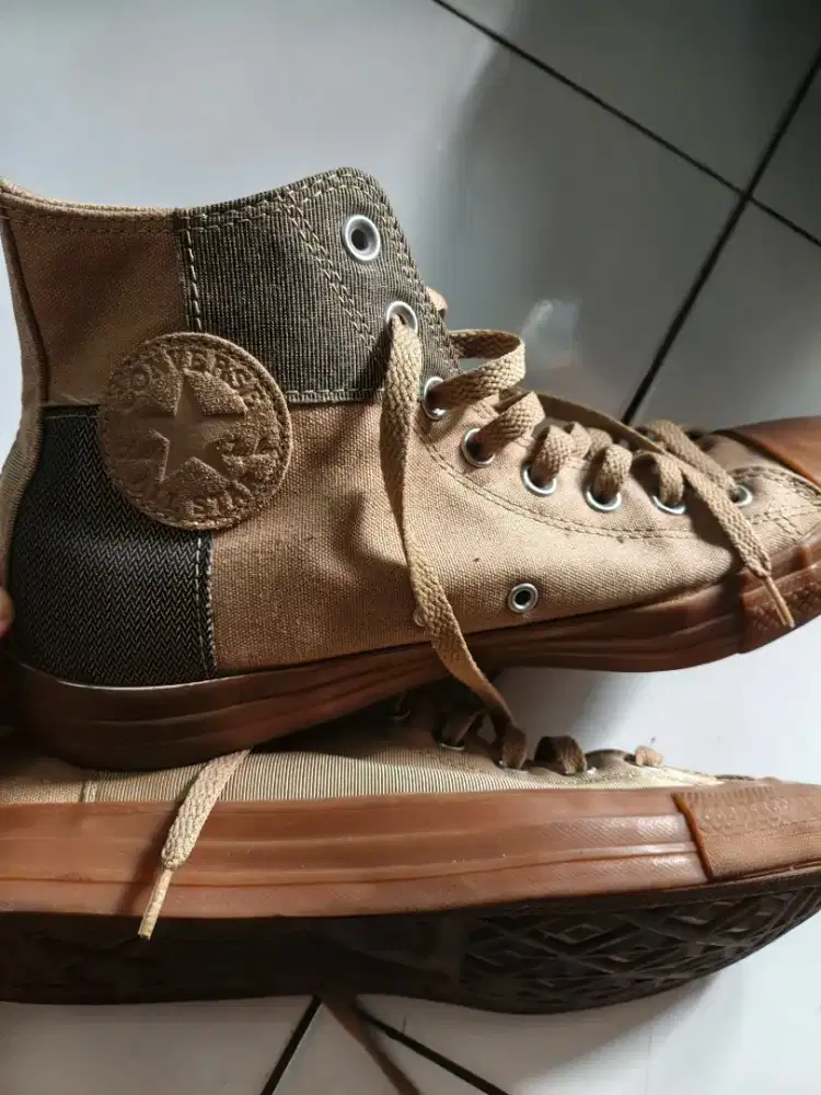 Converse Chuck Taylor All Star High Final Club warna Khaki