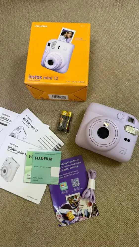 Kamera Fujifilm Instax Mini 12