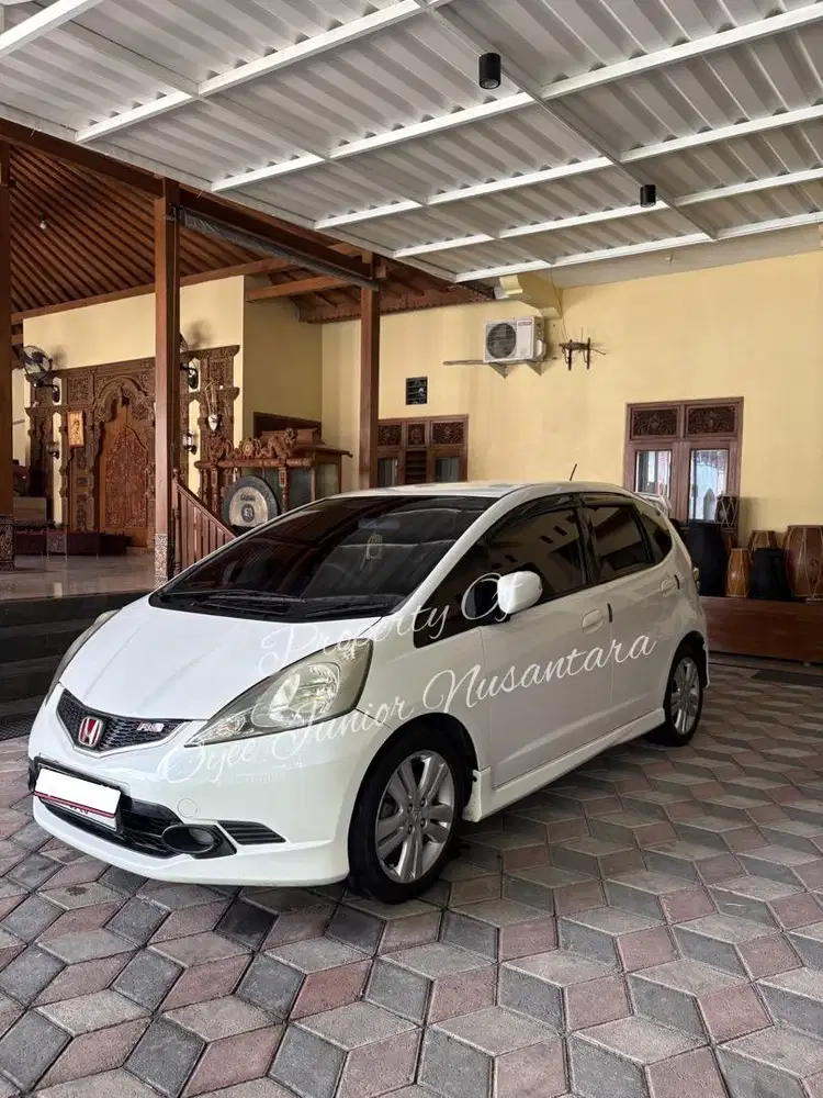 Jual JAZZ RS 2011