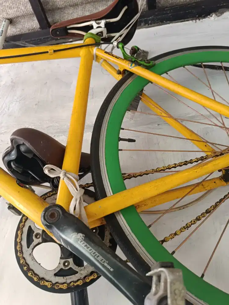 sepeda fixie single gear united soloist 71