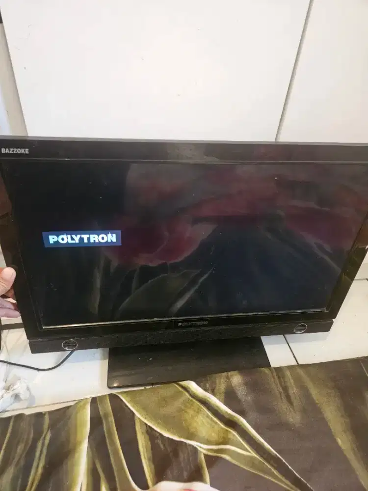 Tv politron  pld 24d901 24 inci +satelit free,blom pernah servis