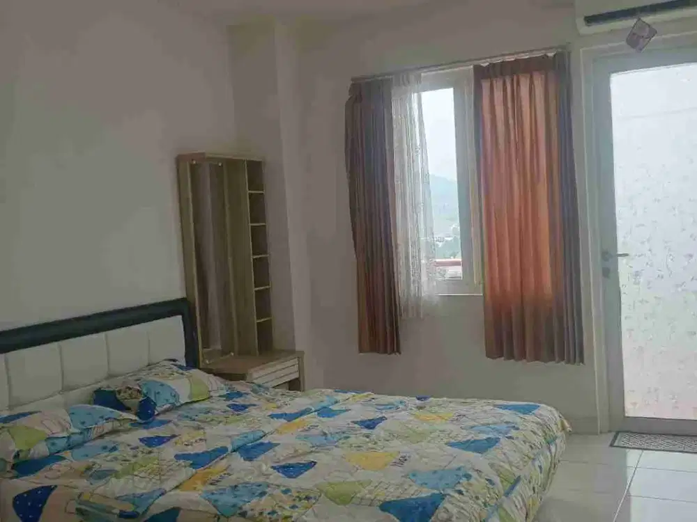 Disewakan Bulanan 2BR Full Furnish Sentul Tower Apartemen – View Gunung Pancar, Sentul City ( B10 )
