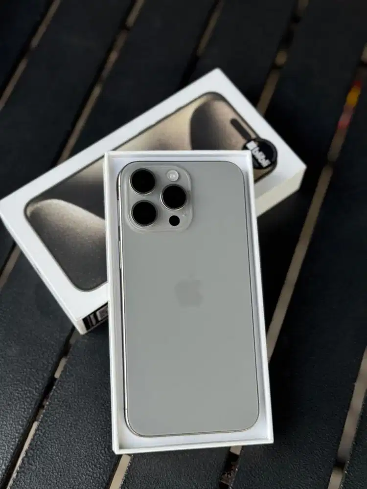 Iphone 15 promax 256 gb garansi resmi bli bli