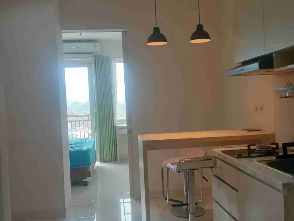 Disewakan Bulanan 1BR Deluxe Full Furnish Sentul Tower Apartemen – View Gunung Pancar ( B10 )
