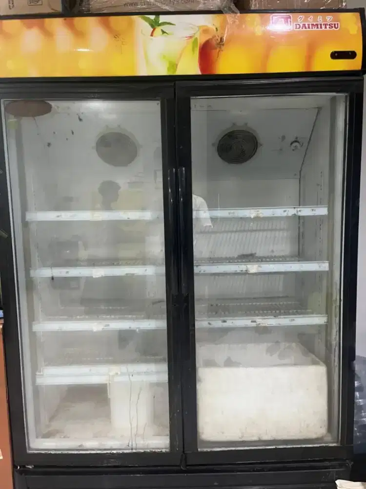 Showcase 2 pintu Murah