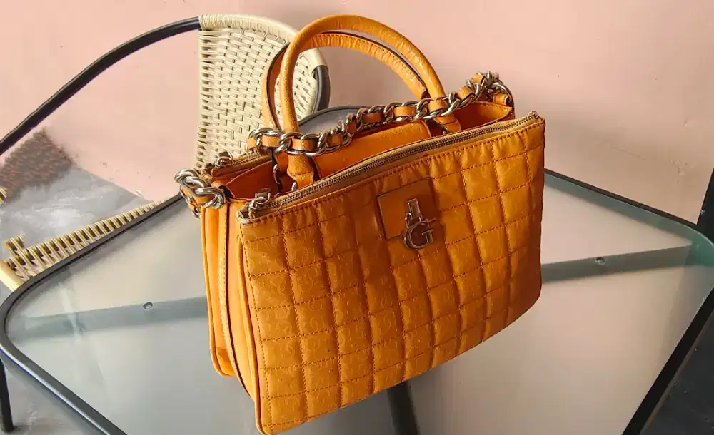 (Tas) Guess Kobo Status Satchel Bag